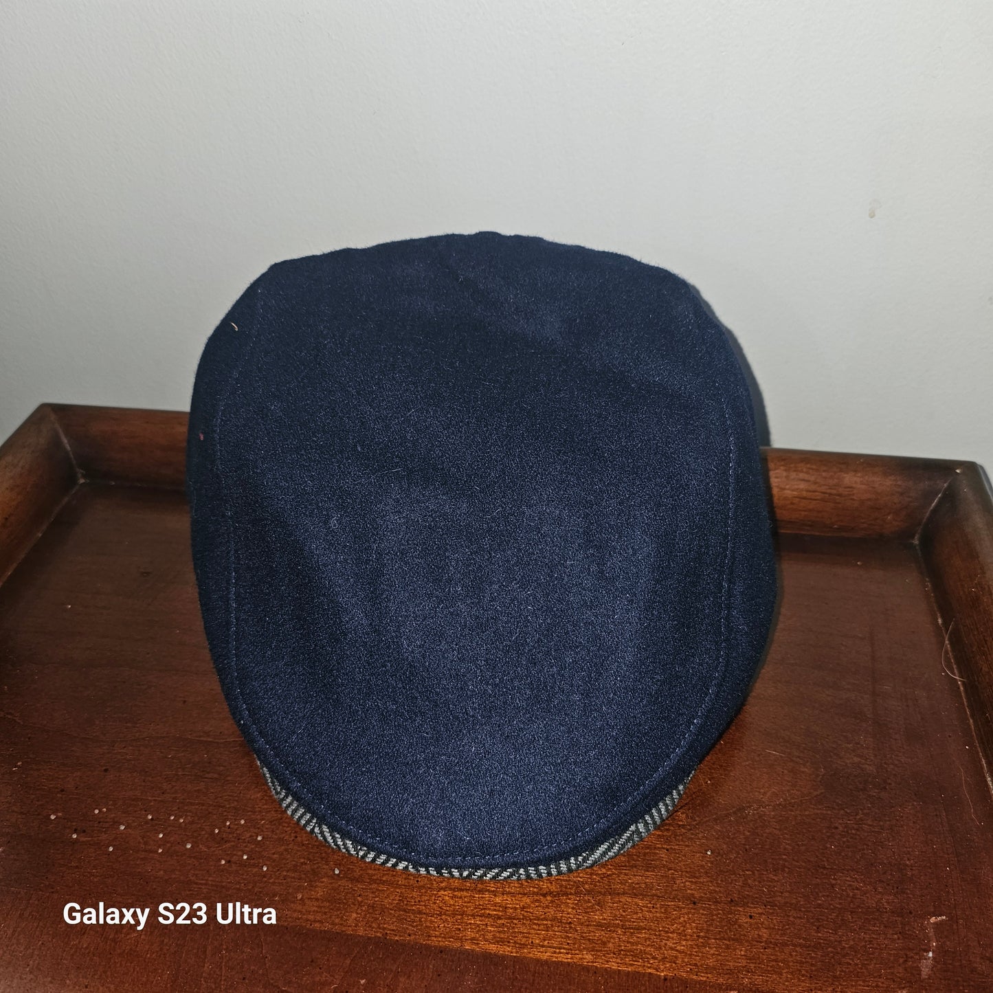 BOSTON SCALLY SIDESTREET. XL. Brand new never worn with tags.